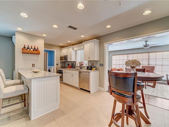 5th image of 10317 Orange Grove Dr