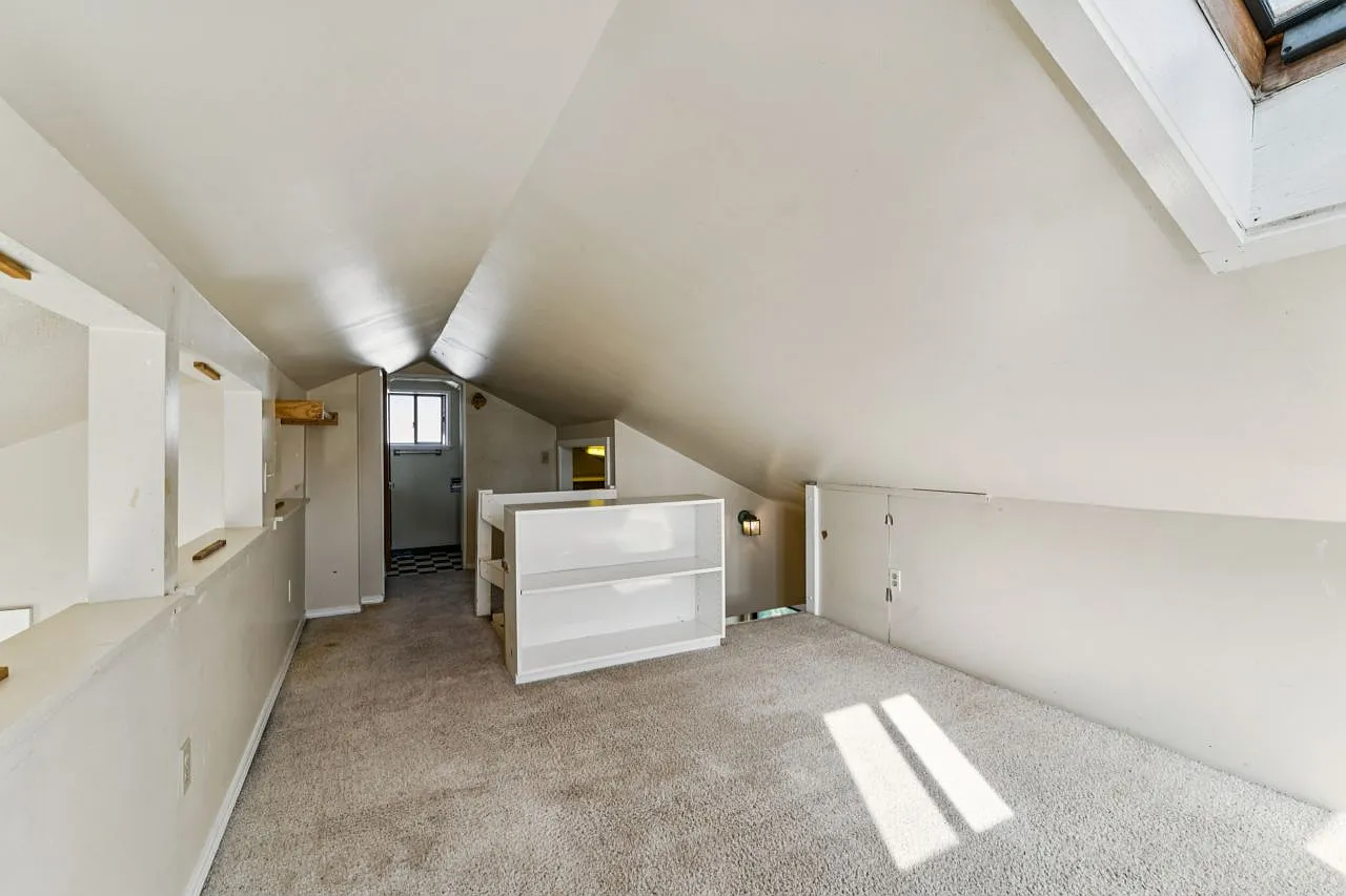 2 bed, 885 sqft, $2,195 — Photo 4