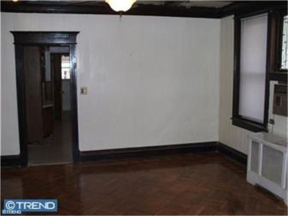 3rd image of 6113 W Oxford St #A