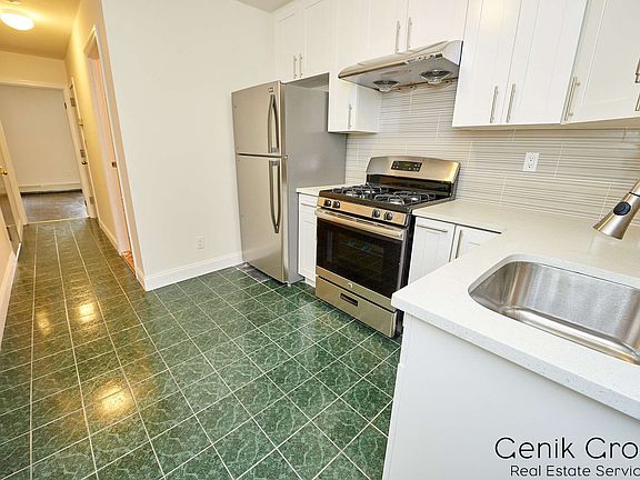 4th image of 573 2nd Ave APT 4