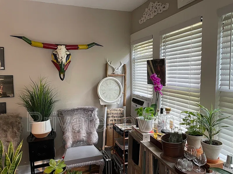 1 bed, 1.0 bath, 400 sqft, $850 — Photo 2