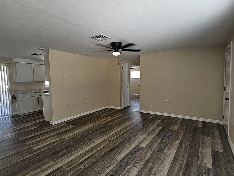 3330 Cantrell St — Photo 5