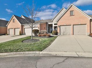 7498 Great Waters Ln, West Chester, OH 45069