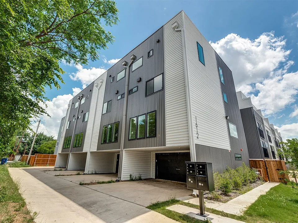 1612 Grigsby Ave #102