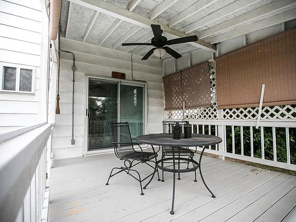 5th image of 3603 NE 67th St