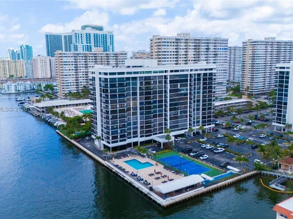 2017 S Ocean Dr APT 1104, Hallandale, FL 33009