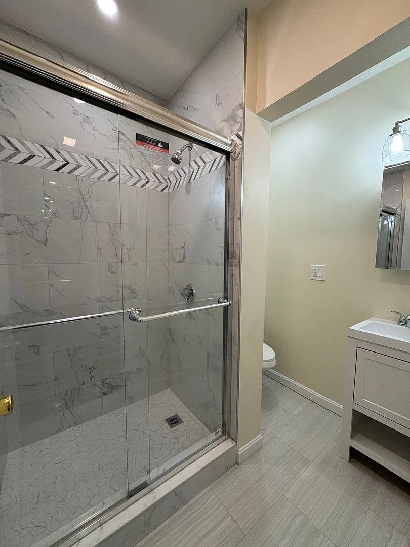 3-level Townhouse 7-bed + 4-bath @ BU — Photo 3