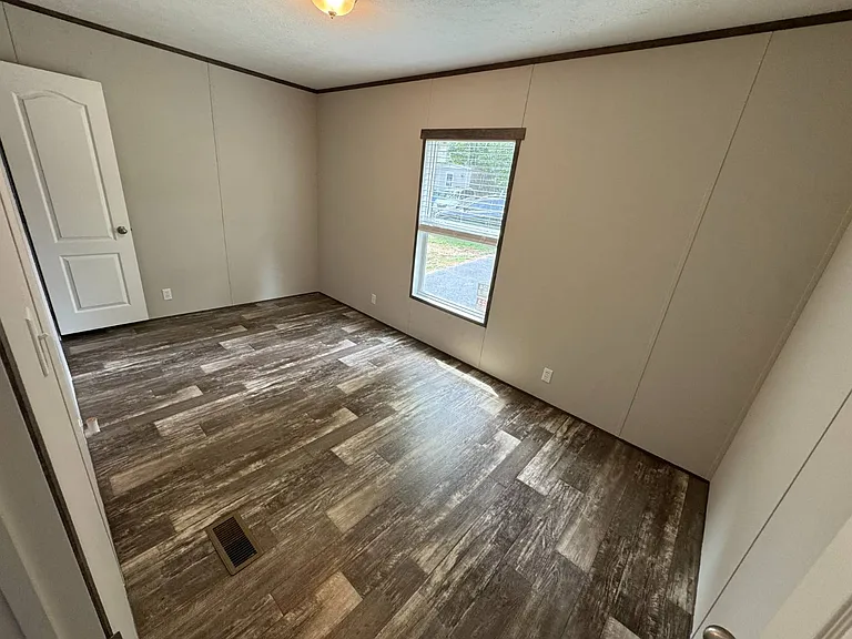 242 Wallingford Dr — Photo 10