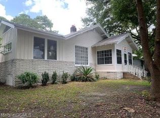 209 Grant St, Chickasaw, AL 36611