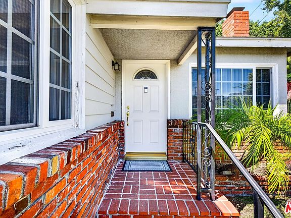 2nd image of 5702 Stever Ct