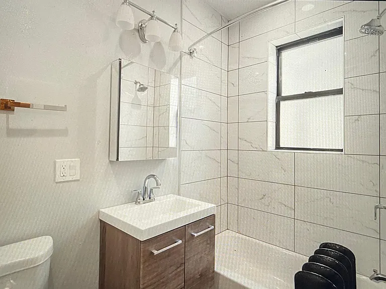 1318 W Birchwood Ave #2 — Photo 6