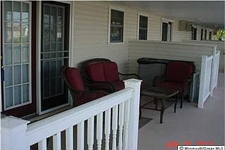 3rd image of 202 Franklin Ave Unit 5