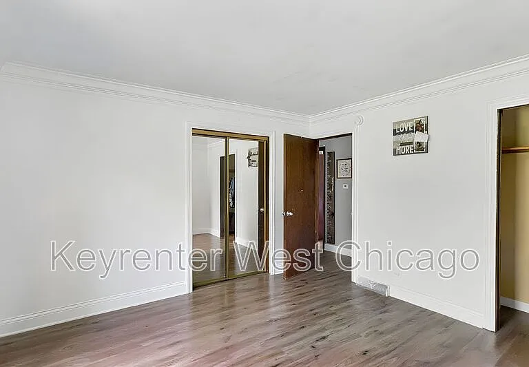 27W120 National St — Photo 18