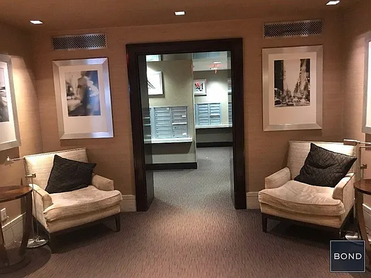 Rented by Bond New York | media 23