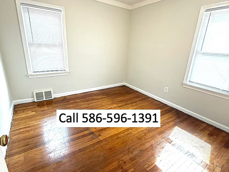 23131 David Ave — Photo 13