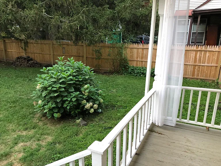 61 Edmonds St — Photo 14