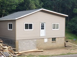 380 Dutchman Run Rd, New Kensington, PA 15068