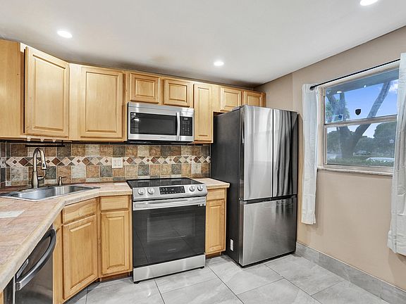 4th image of 8301 Sands Point Boulevard #S102