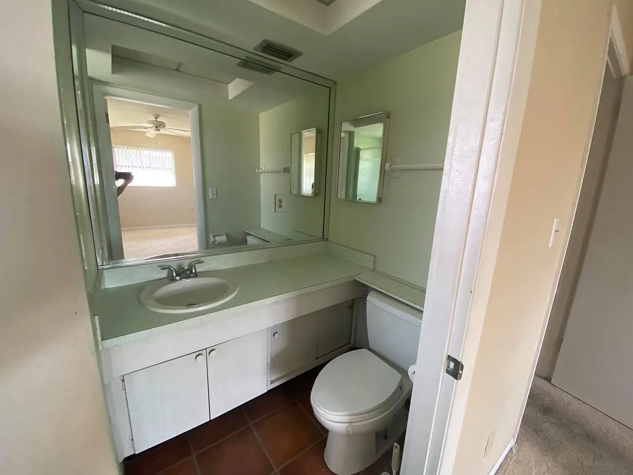 198 Joel Blvd #8 - 8 — Photo 3