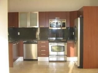 3200 SW 25th St, Miami, FL 33133