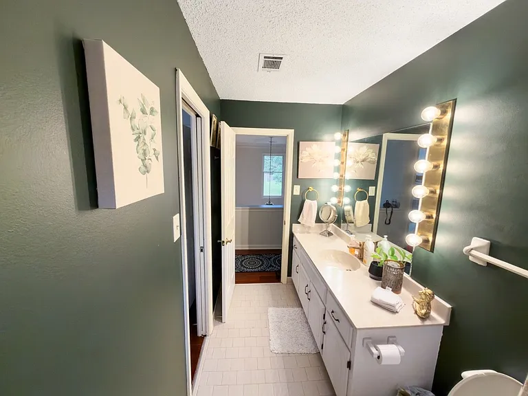 743 Grovewood Dr — Photo 24