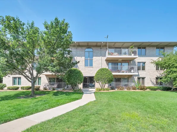 1033 Ashley Ct S APT 2D, Lockport, IL 60441