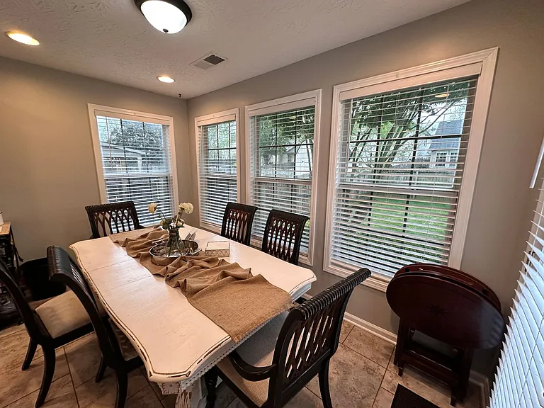 516 Millpond Rd — Photo 3