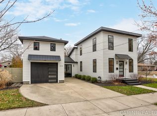 214 S Jackson St, Spring Lake, MI 49456