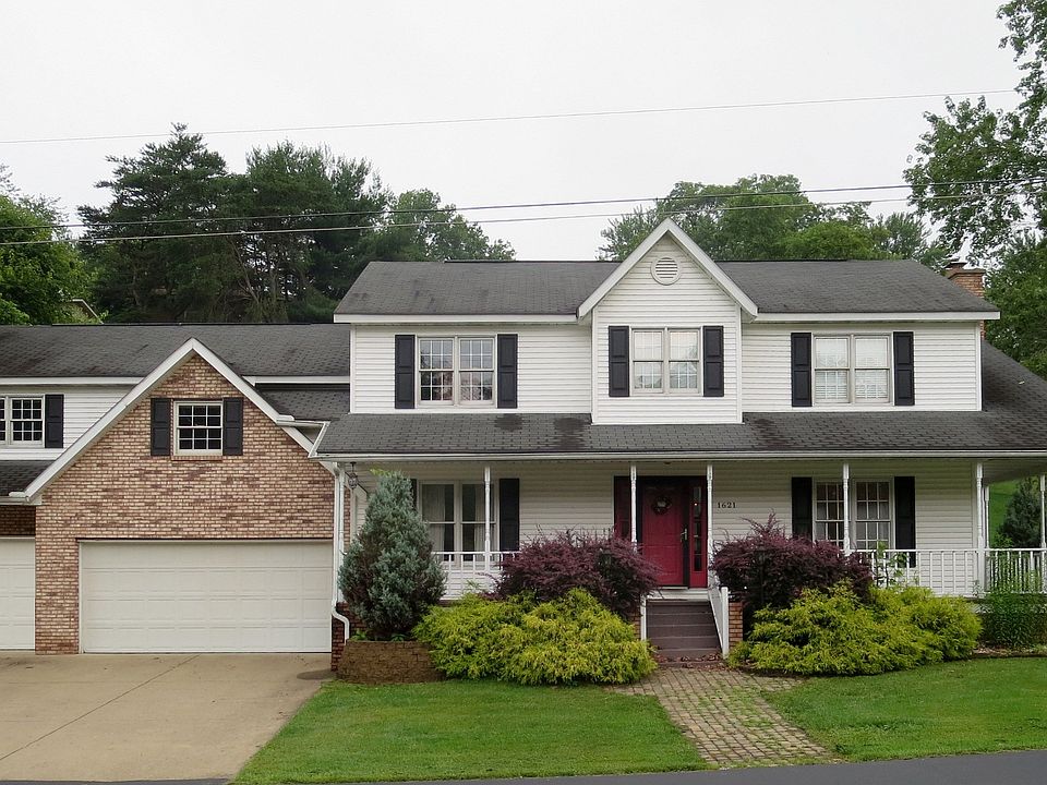 1st image of 1621 Lakewood Cir