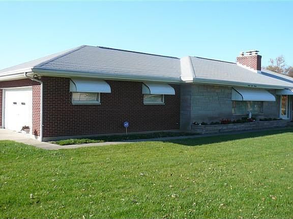 2nd image of 3311 Carlton Dr