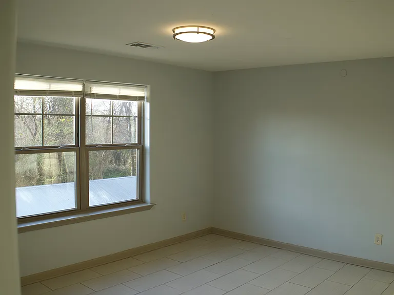College Center Apartments — Photo 58