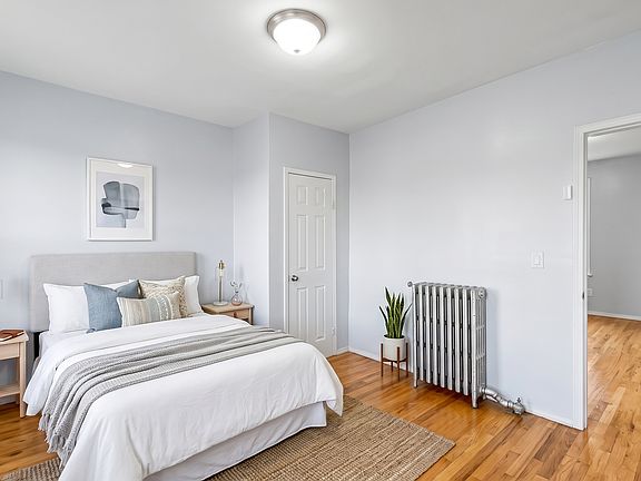 4th image of 215-219 W 145th St #25