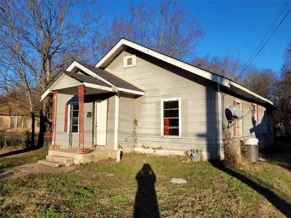 937 6th St SE, Paris, TX 75460