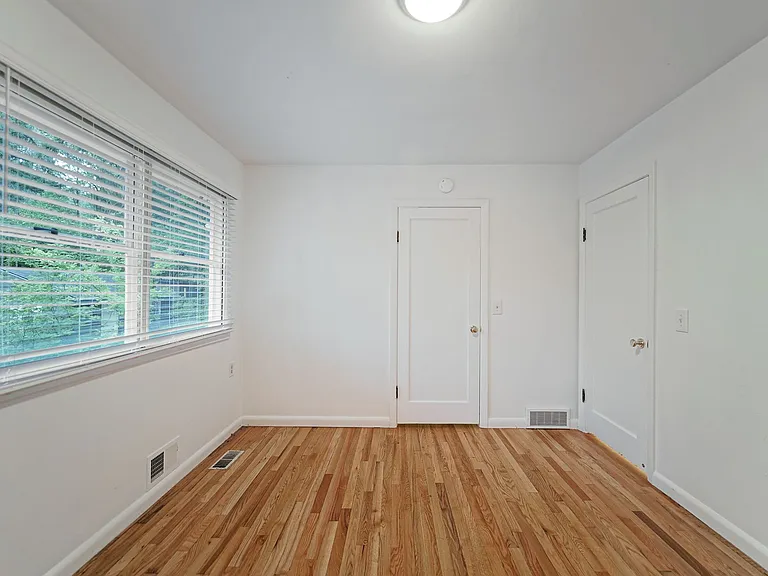 3801 SW Hamilton St — Photo 36