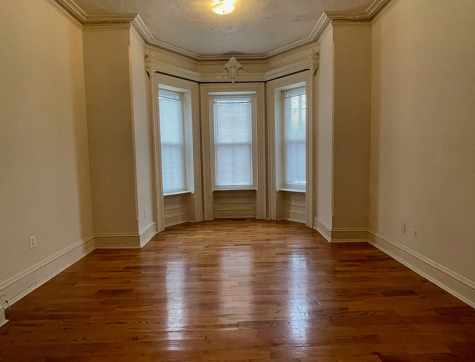 2 bed, 750 sqft, $1,195 — Photo 4