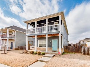 621 N Longfellow Ln, Fayetteville, AR 72704