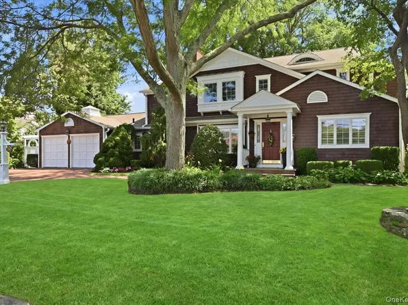 130 Fairview Road, Massapequa, NY 11758
