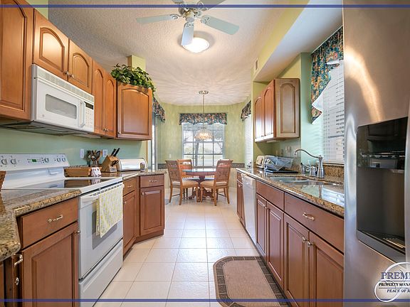 2nd image of 526 Laguna Royale Blvd APT 302