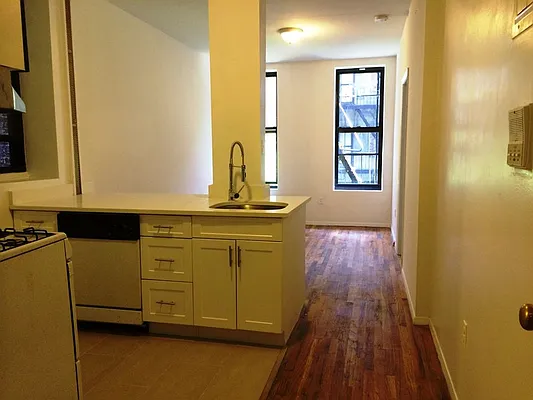 Rented by Sky Management | media 19