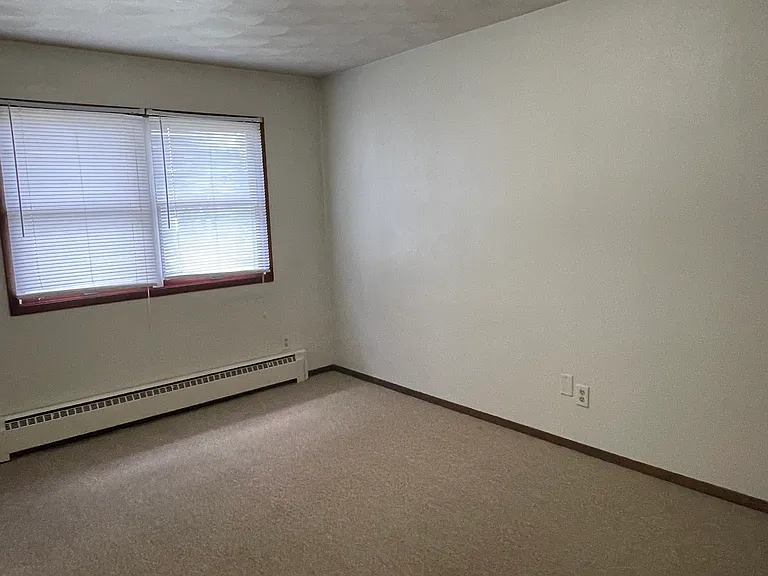 444 N Broad St #8 — Photo 10