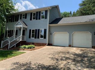 3721 Harrington Pt, High Point, NC 27265