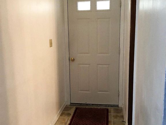 5th image of 903 N Florence Ave