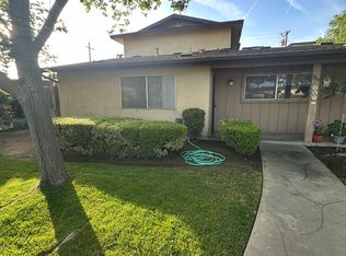 1069 Cherry Ln APT B, Clovis, CA 93612