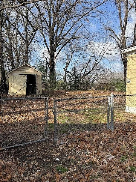 2 bed, 940 sqft, $850 — Photo 2