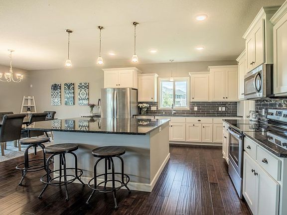 3rd image of 16071 Fair Meadows Ln