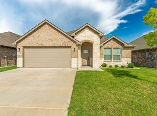 7701 Scott Ln, Greenville, TX 75402