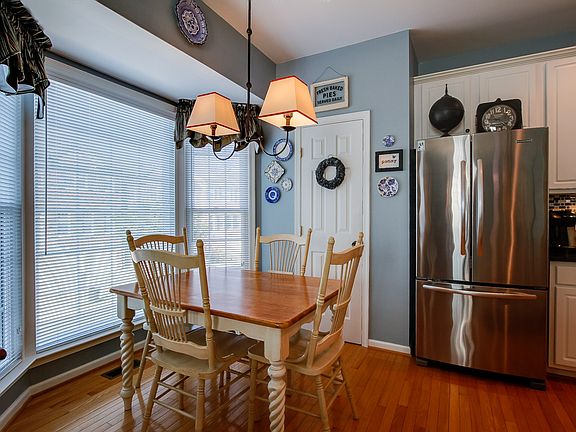 2nd image of 6136 Manchester Park Cir