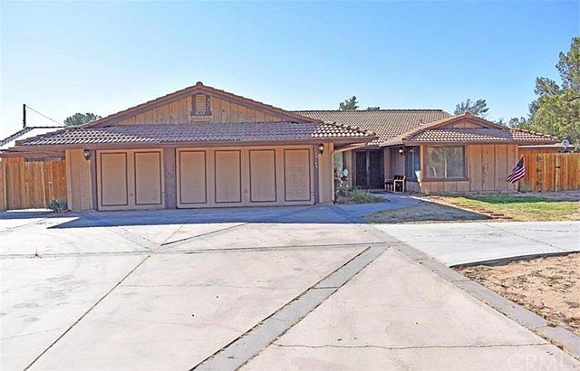 2nd image of 14182 Gayhead Rd