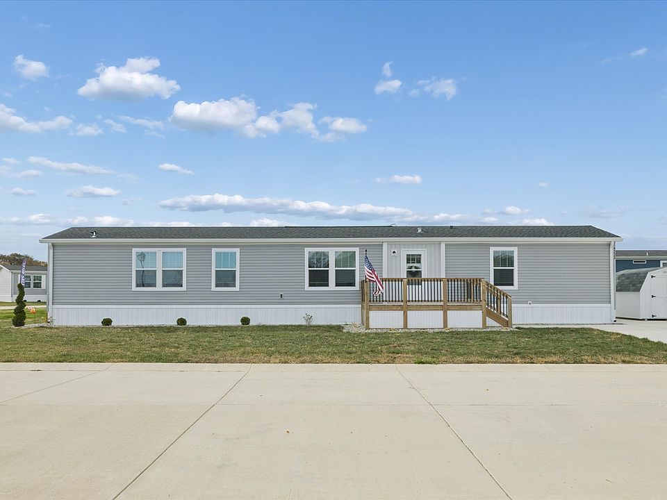 Exterior Image-19-Clayton C237 Camelot Village