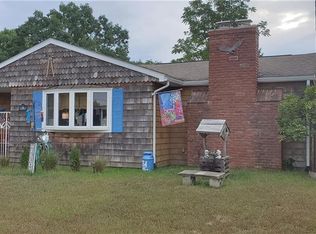 21 Holmes Rd, Coventry, RI 02816